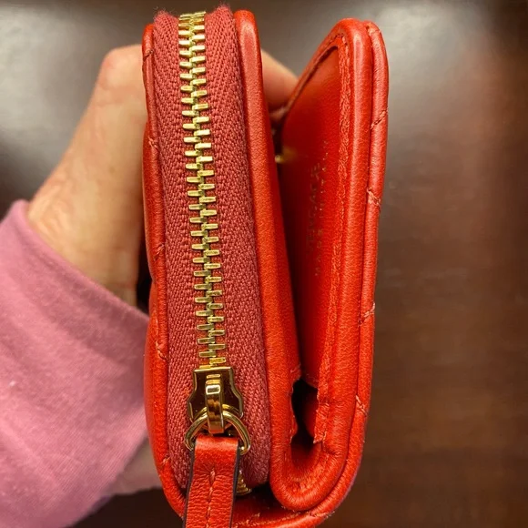 Versace Medusa Quilted Leather Compact Wallet - Picture 6 of 8